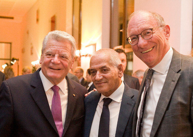 Bundespräsident Joachim Gauck, Houcine Abassi und Franz Maget